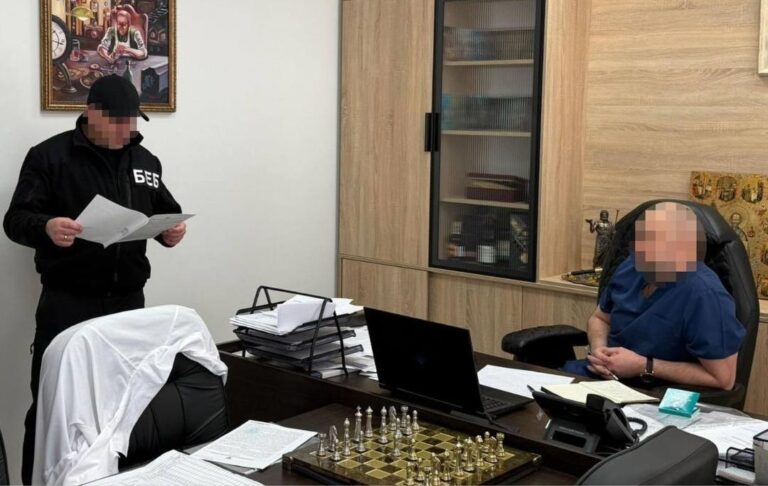 Фото для новини:Мільойни на обладнанні: викрито схему розтрати на закупівлях для лікарень