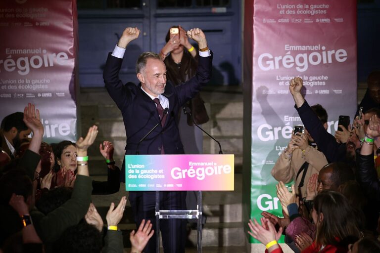 Фото для новини:Місцеві вибори у Франції: обрано мерів великих містах