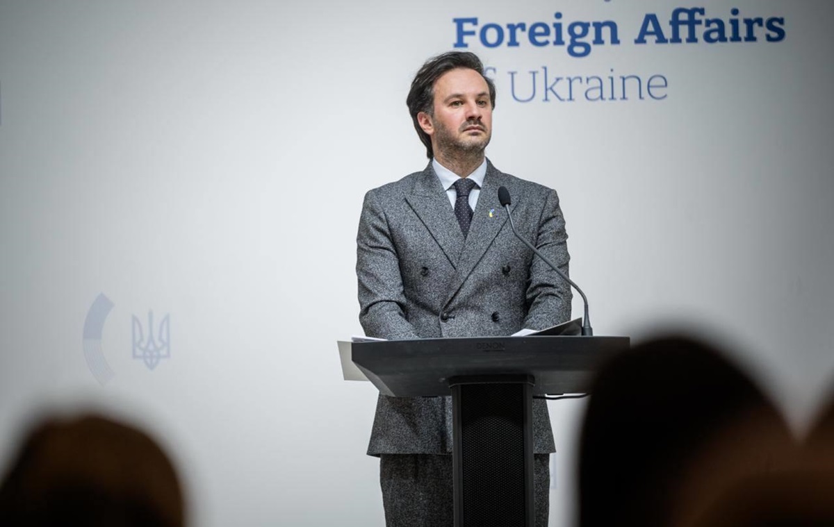 Фото для новини:МЗС відреагувало на газовий шантаж Орбана