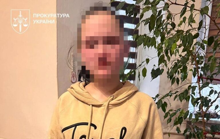 Фото для новини:На Прикарпатті 18-річну матір підозрюють у смерті семимісячного сина