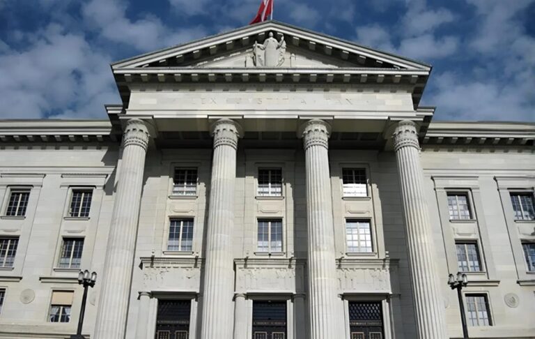 Фото для новини:Нафтогаз остаточно виграв справу проти Газпрому на $1,4 млрд