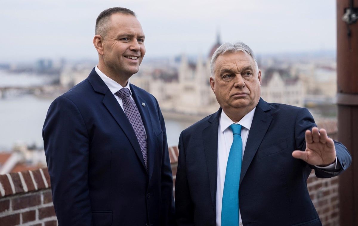 Фото для новини:Навроцький зустрівся з Орбаном у Будапешті