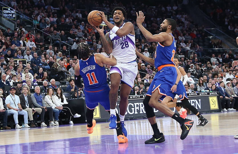 Фото для новини:НБА: Нью-Йорк здолав Юту, Кліпперс - Міннесоту