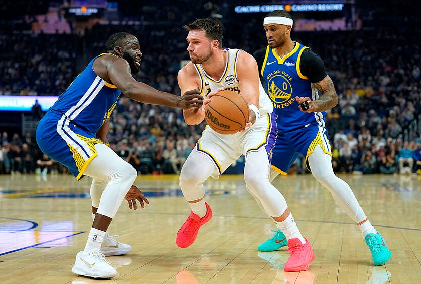 Фото для новини:НБА: розгром Голден Стейт та поразка без Михайлюка