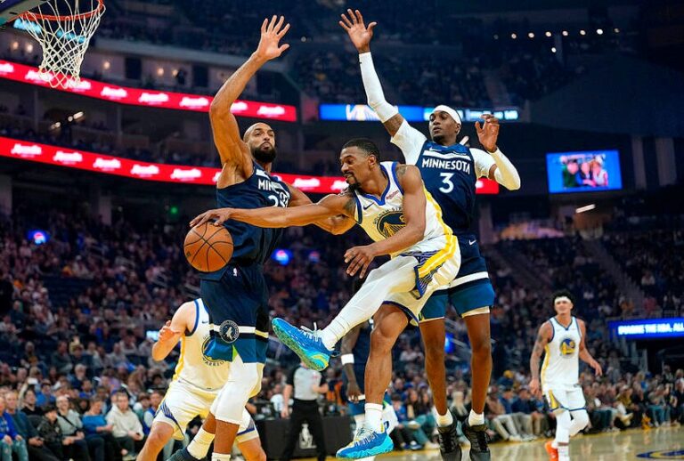 Фото для новини:НБА: Торонто виявився сильнішим за Фінікс