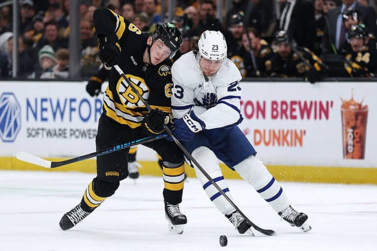 Фото для новини:НХЛ: драма в Бостоні та результативний Торонто