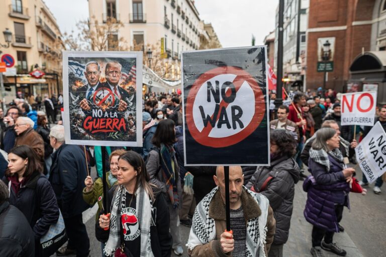 Фото для новини:Опитування: американці незадоволені війною в Ірані