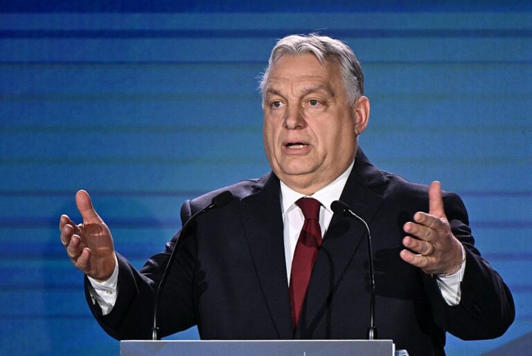 Фото для новини:Орбан скликає Марш миру проти "шантажу" України