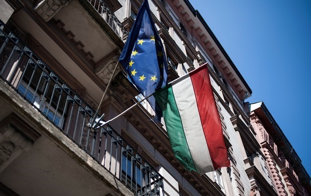 Фото для новини:Парламент Угорщини схвалив резолюцію про відхилення членства України в ЄС