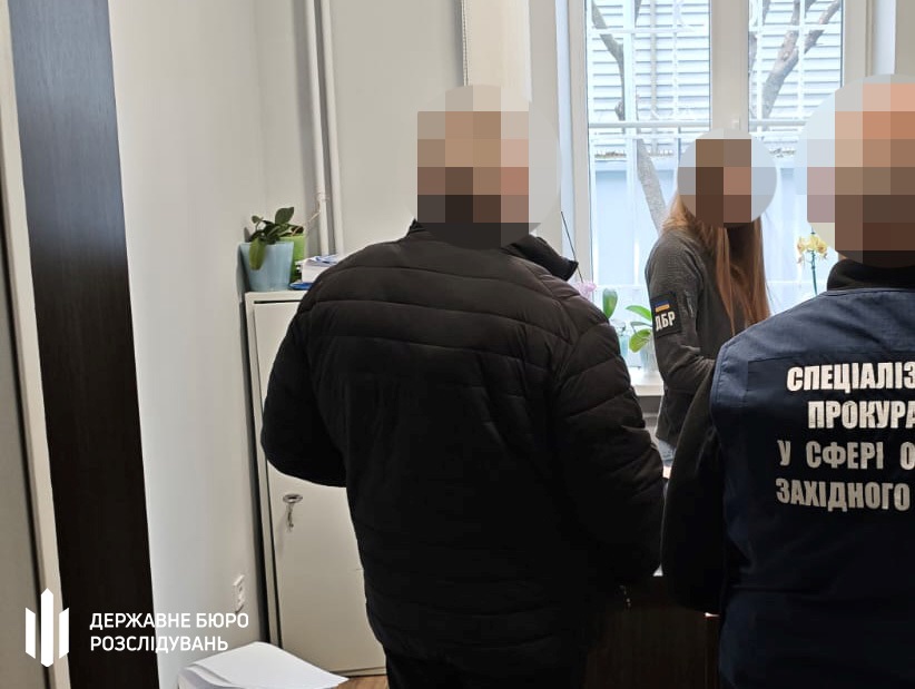 Фото для новини:Підполковника ТЦК викрили на переплаті пального