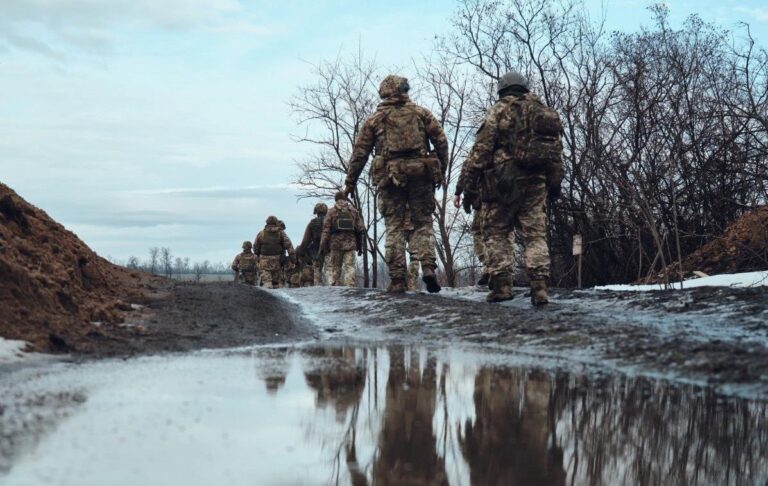 Фото для новини:Підрозділи ДШВ ведуть активний наступ - Генштаб