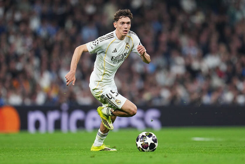 Фото для новини:Пітарч обскакав легендарного Рауля