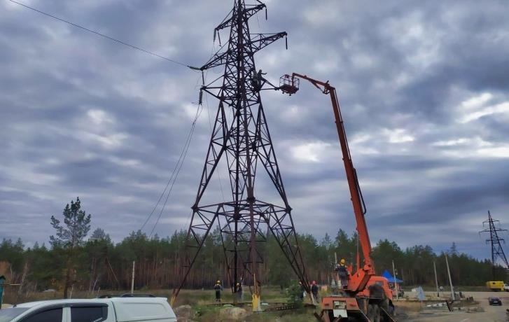 Фото для новини:По всій Україні відновили відключення світла