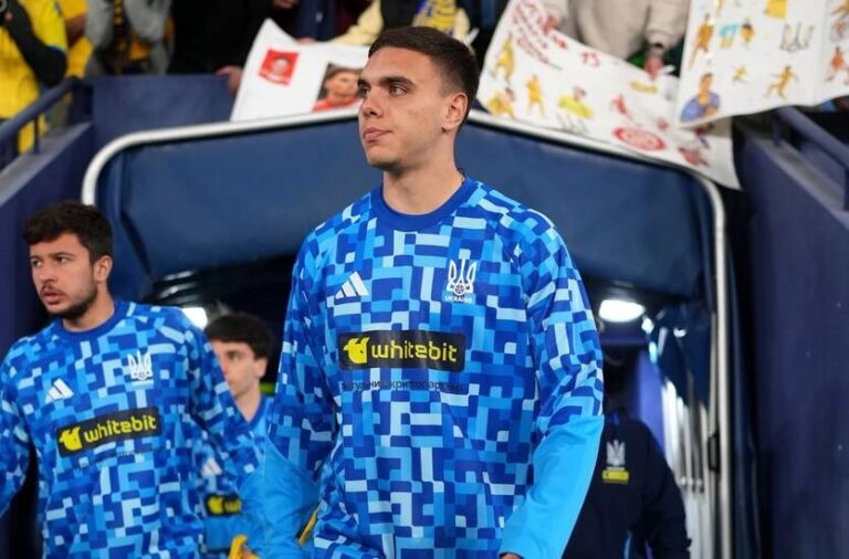 Фото для новини:Пономаренко радий плідному дебюту в збірній, але засмутився кінцем зустрічі