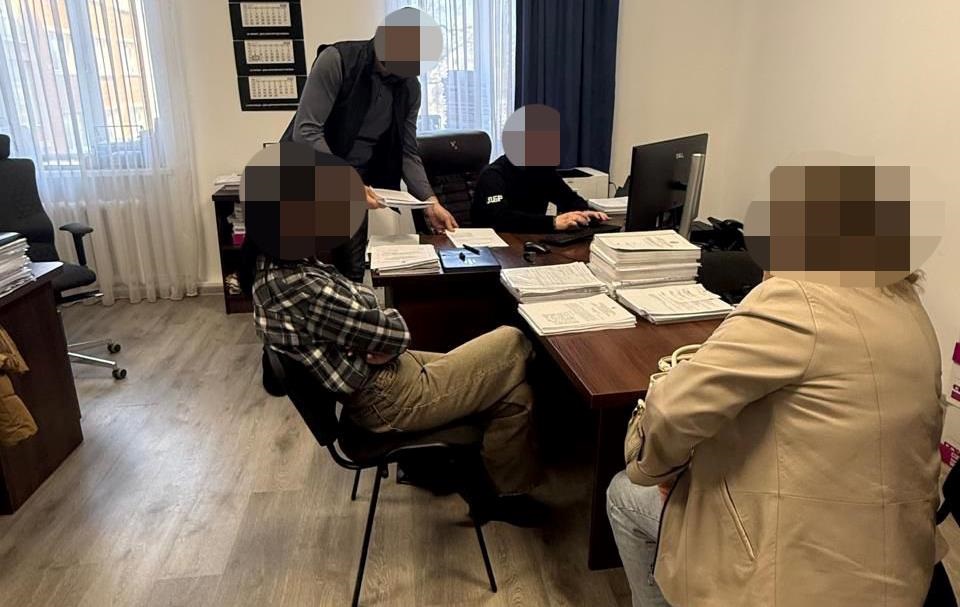 Фото для новини:Посадовицю з Рівненщини підозрюють у масштабній вирубці лісу