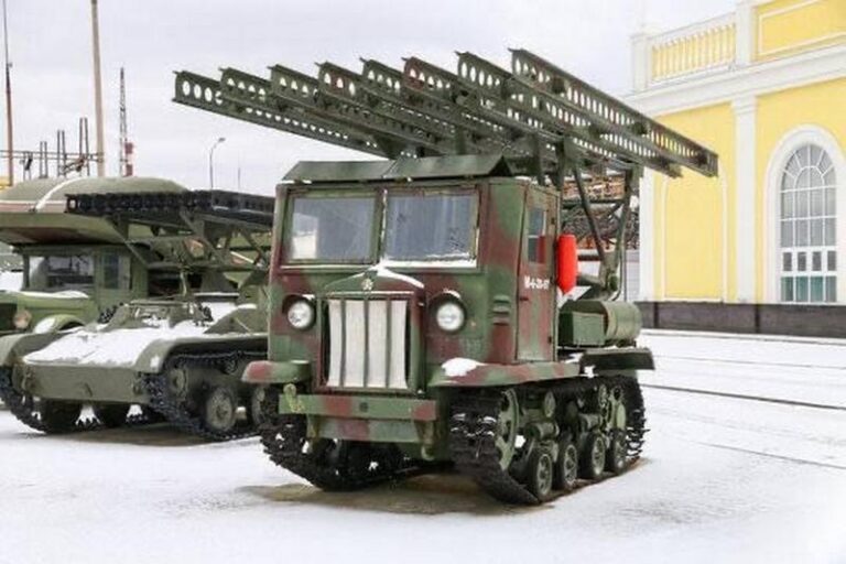 Фото для новини:Посольство США в Багдаді обстріляли ракетами "Катюша" - ЗМІ