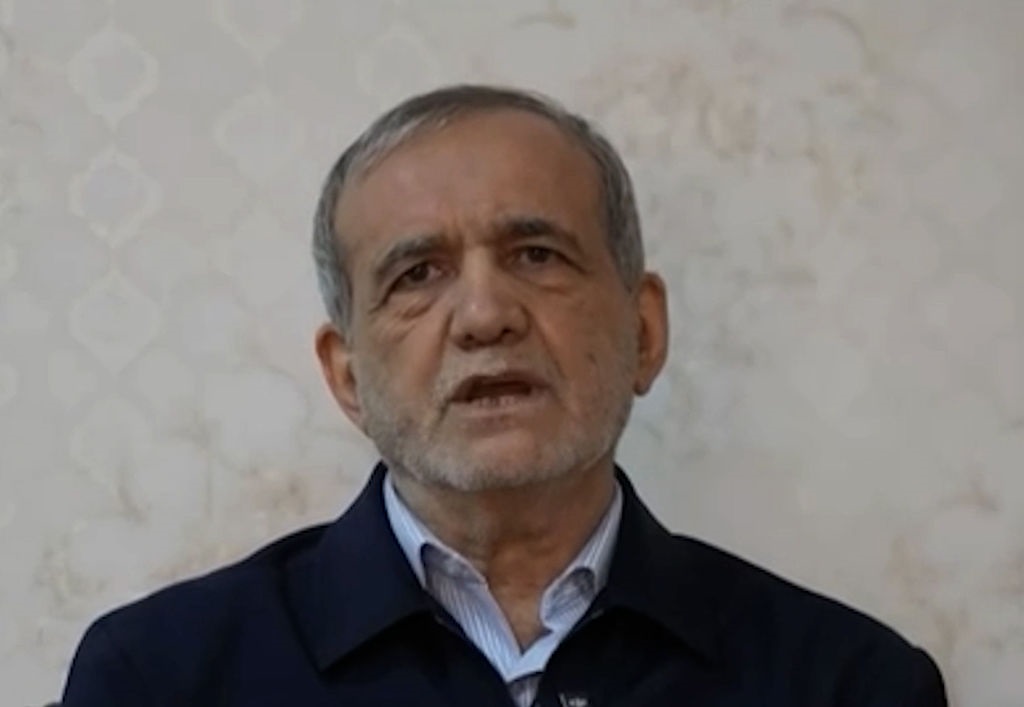 Фото для новини:Президент Ірану відповів Трампу на вимогу капітуляції