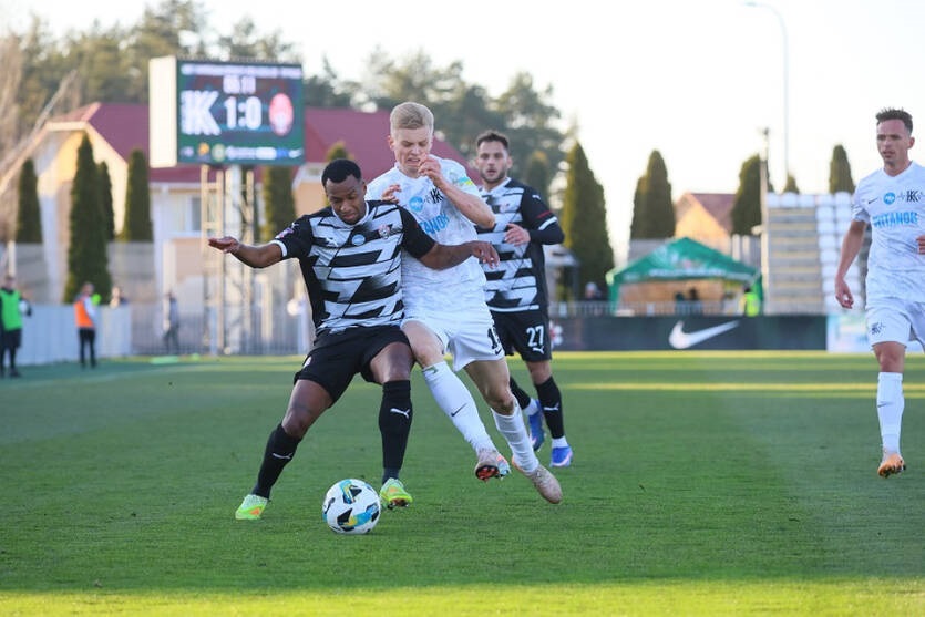 Фото для новини:Протистояння Колоса й Зорі вийшло результативним, але навпіл