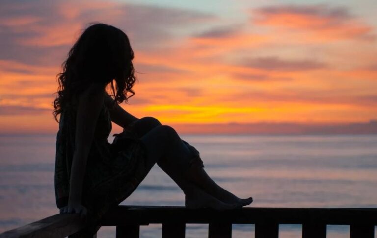 Фото для новини:Психолог назвав корисні ознаки самотності