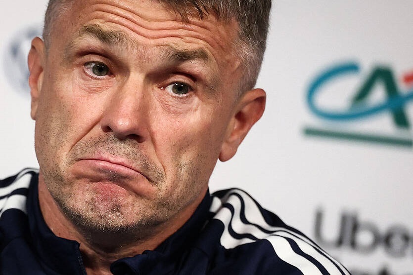 Фото для новини:Ребров не відкидає продовження угоди зі збірною України - ЗМІ