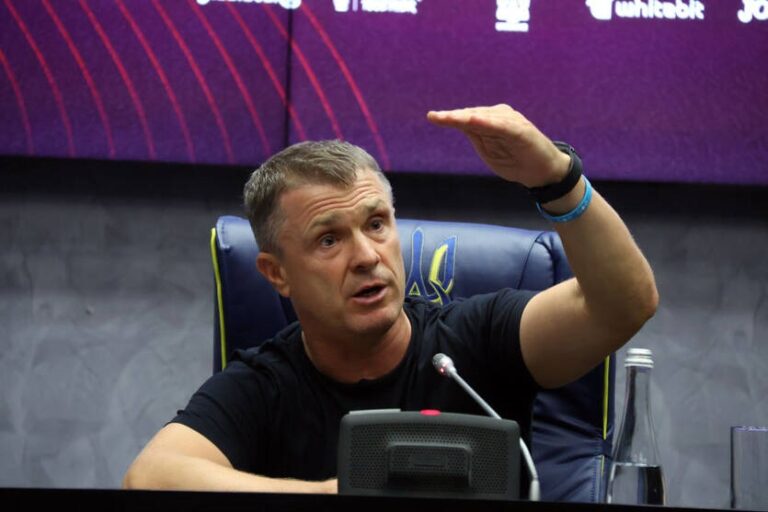 Фото для новини:Ребров прокоментував інформацію про новий контракт