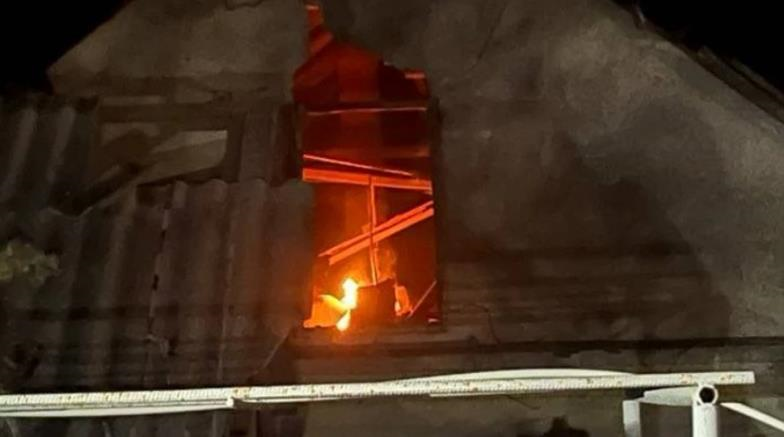 Фото для новини:РФ вдарила по Запоріжжю, пошкоджено будинок