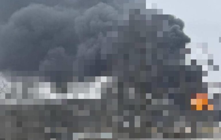 Фото для новини:РФ вдарила по Запоріжжю: знеструмлені 40 тисяч абонентів