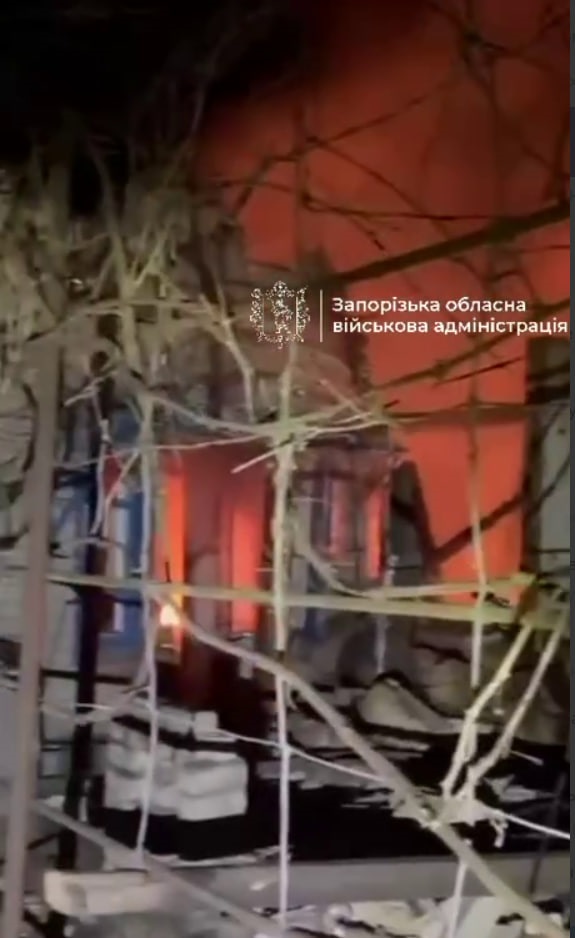 Фото для новини:РФ зруйнувала будинки на Запоріжжі, загинула жінка