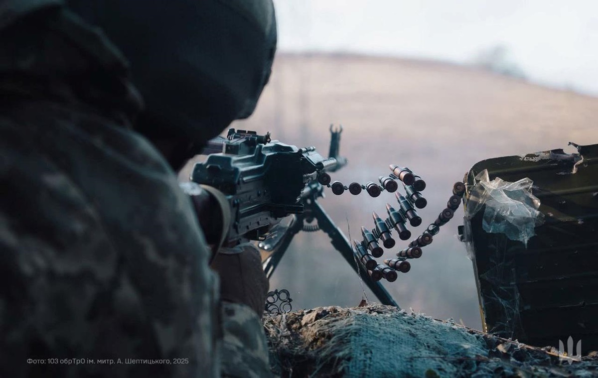 Фото для новини:Росія веде наступ на дев'яти напрямках - Генштаб