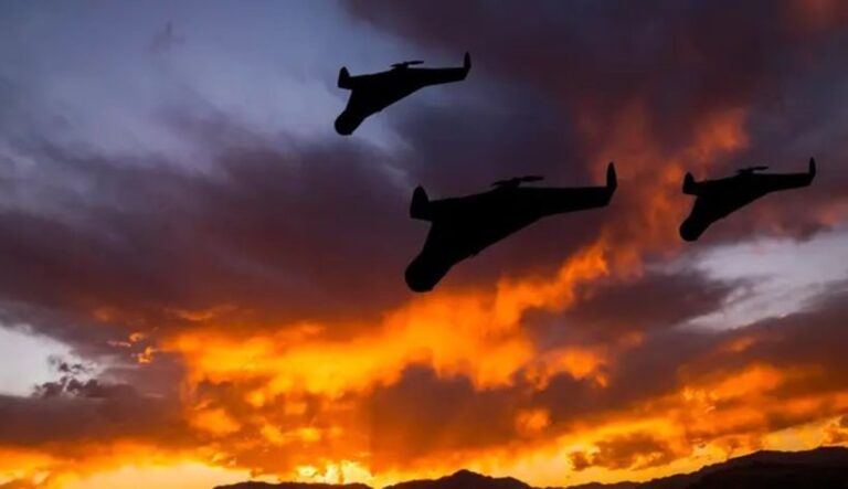 Фото для новини:Росія знову масовано атакує "шахедами" Кривий Ріг