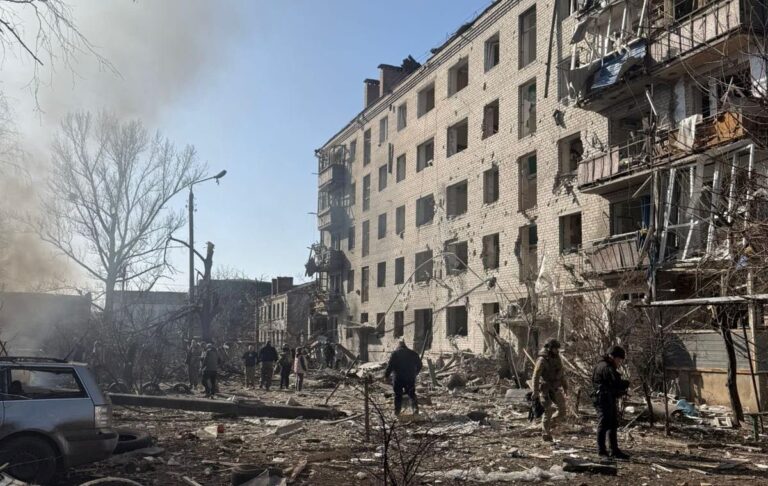 Фото для новини:Росіяни скинули КАБи на Слов'янськ, є жертви