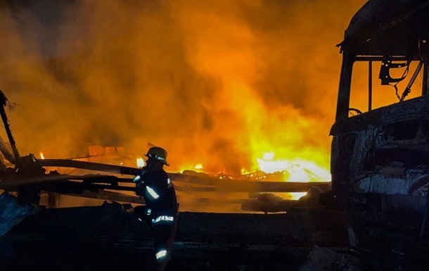 Фото для новини:Росіяни вдарили по чотирьох районах Київщини