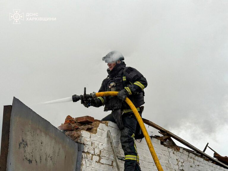 Фото для новини:Росіяни вдарили по медзакладу на Куп'янщині