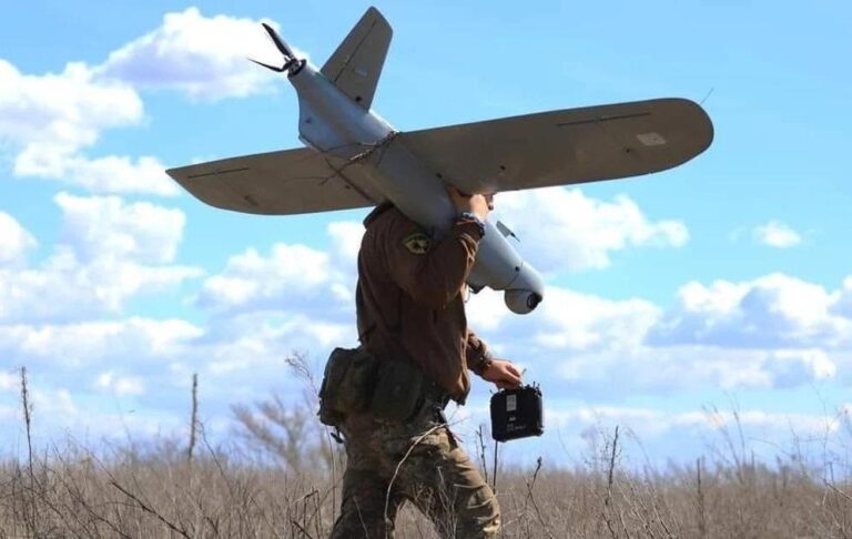 Фото для новини:Сини Трампа планують перепродавати українські технології дронів - ЗМІ