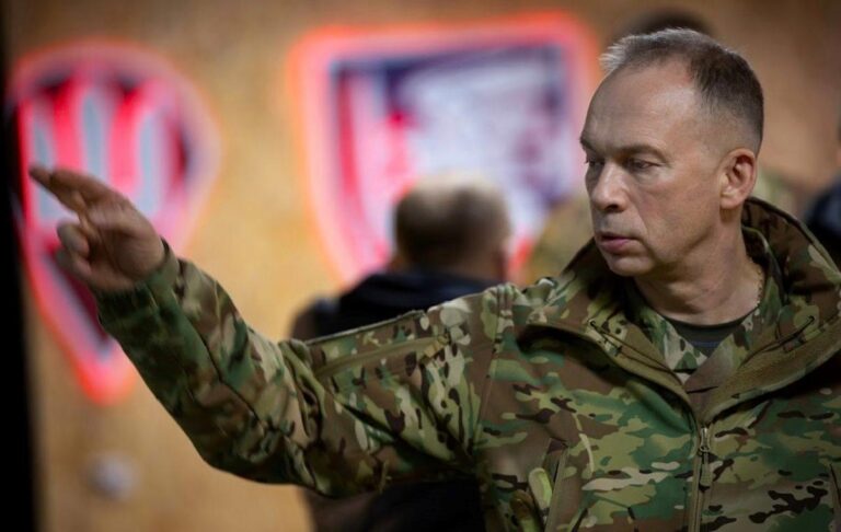 Фото для новини:Сирський заявив про наступальні дії на Донеччині