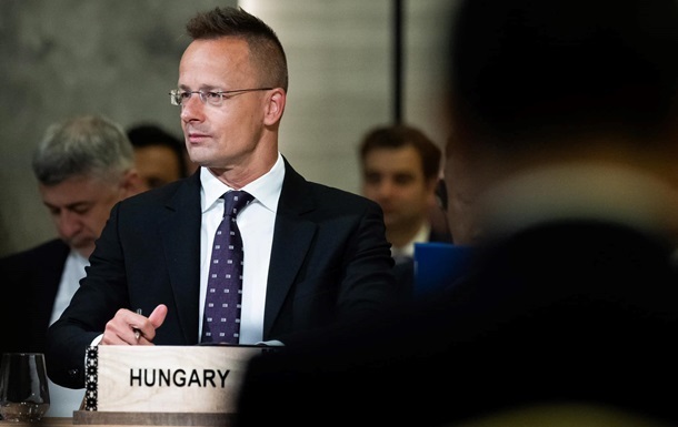 Фото для новини:Сіярто заявив про "зрив зустрічі" щодо Дружби