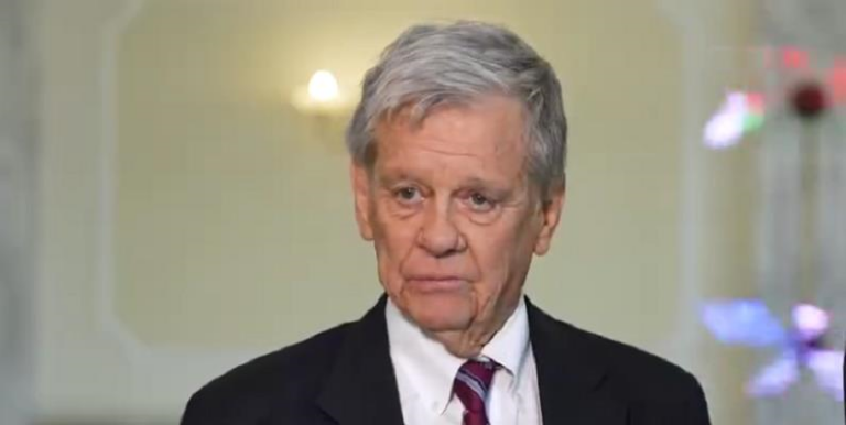 Фото для новини:США знімають санкції з білоруських банків та калію