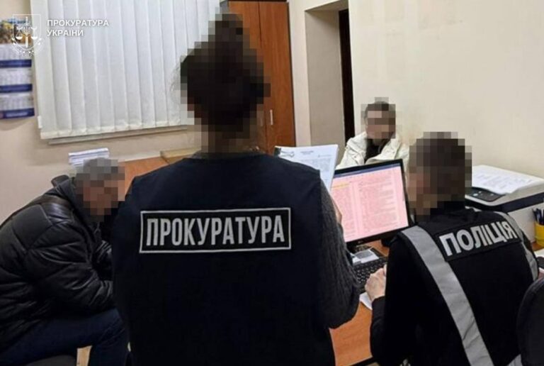 Фото для новини:Судитимуть трьох лікарів МСЕК, які оформлювали фіктивні інвалідності