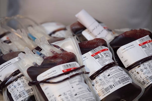 Фото для новини:Свідки Єгови пом'якшили заборону на переливання крові