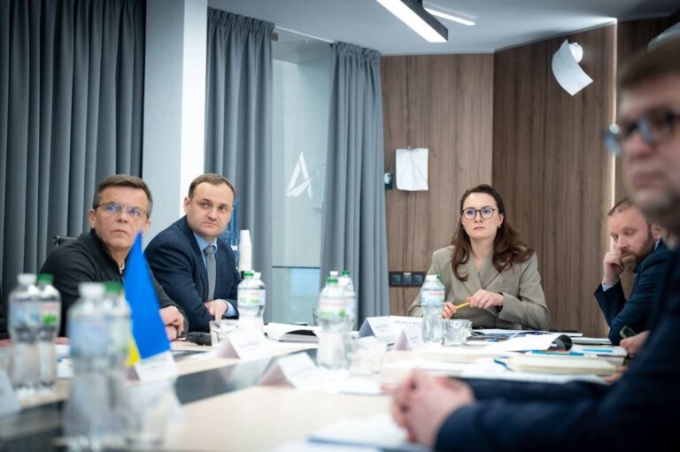 Фото для новини:Свириденко повідомила про початок ямкового ремонту доріг