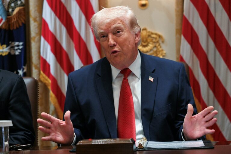 Фото для новини:Трамп: Ми можемо захопити нафту в Ірані