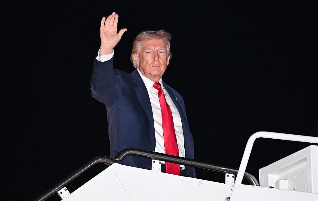 Фото для новини:Трамп розглядає введення військ США в Іран - ЗМІ