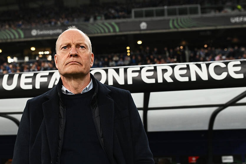 Фото для новини:Тренер Леха збирається грати проти Шахтаря координовано на м'ячі