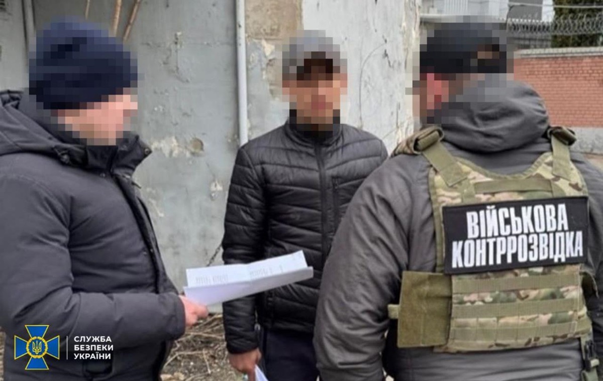 Фото для новини:У Дніпрі дезертир коригував російські повітряні атаки