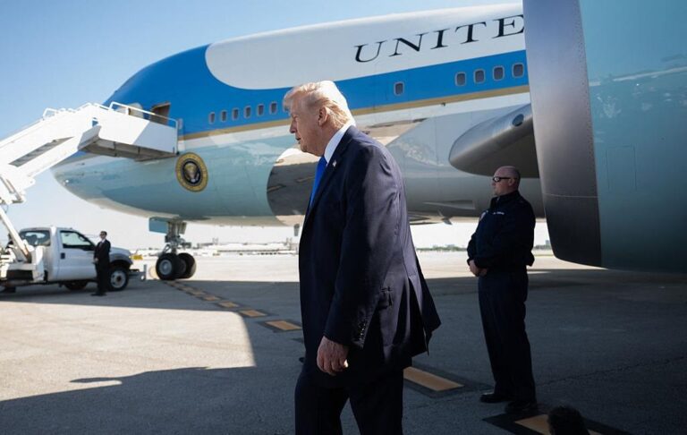 Фото для новини:У Флориді на честь Трампа перейменують аеропорт