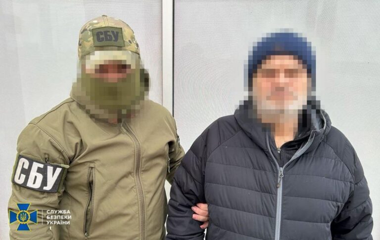 Фото для новини:У Херсоні затримали подружжя коригувальників атак РФ