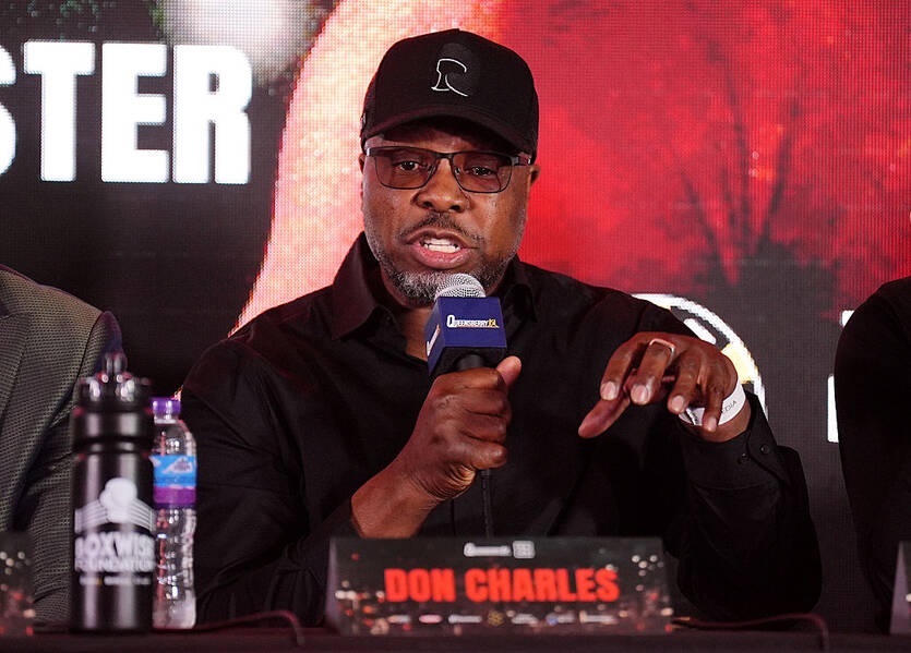 Фото для новини:У команді Дюбуа розкрили підхід до бою з Вордлі, згадавши уроки Усика