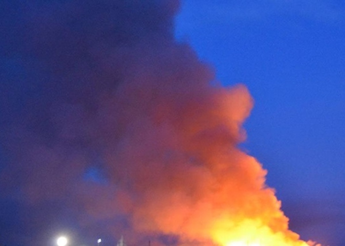 Фото для новини:У Конотопі РФ поцілила по цивільній інфраструктурі