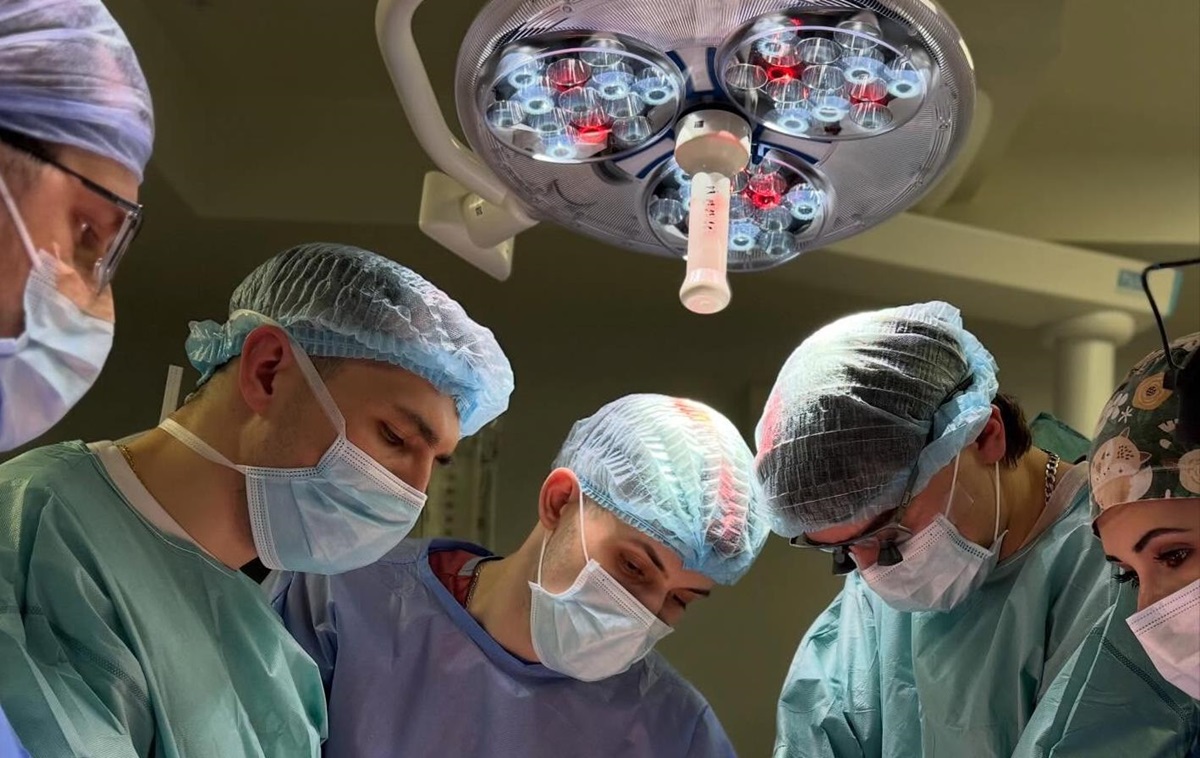 Фото для новини:У Львові провели пересадку серця, печінки та нирок від посмертного донора