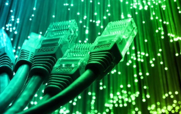 Фото для новини:У Москві четвертий день відключають інтернет